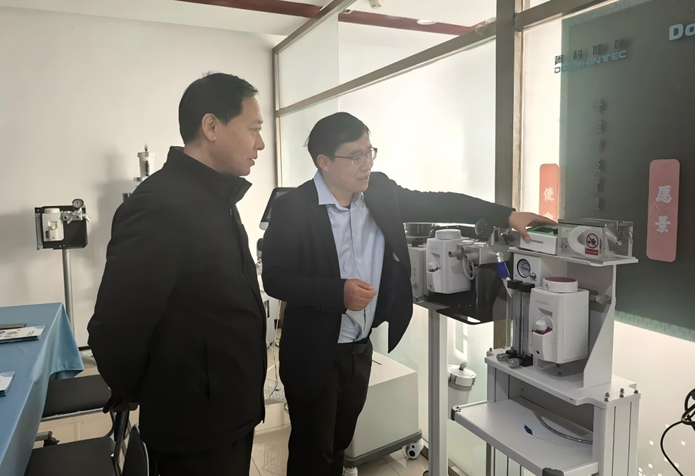 开封市考察团莅临德菲医疗北京运营中心考察指导